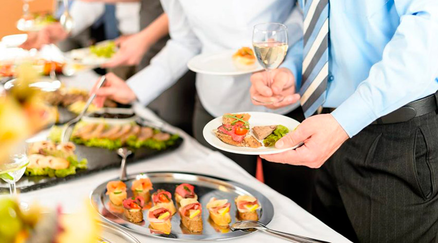Beneficios de contratar un catering corporativo para eventos